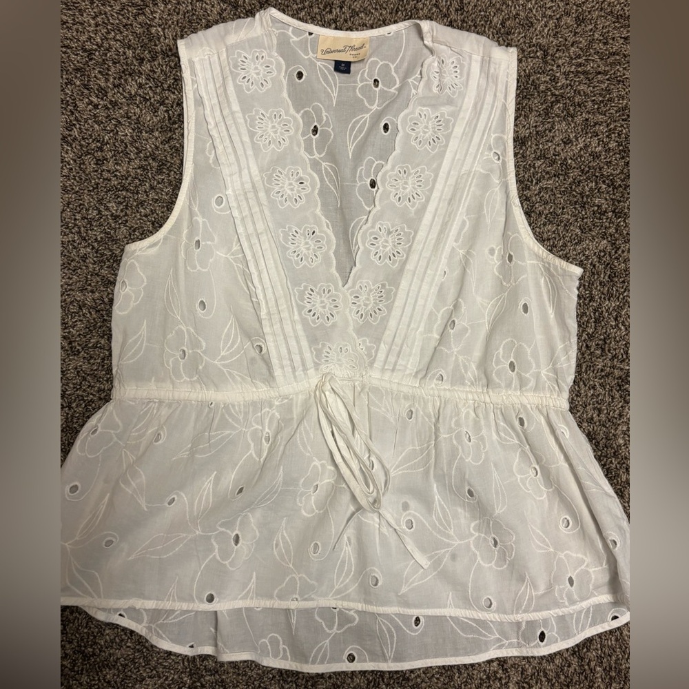 Universal Thread Embroidered Eyelet Embroidered T… - image 1